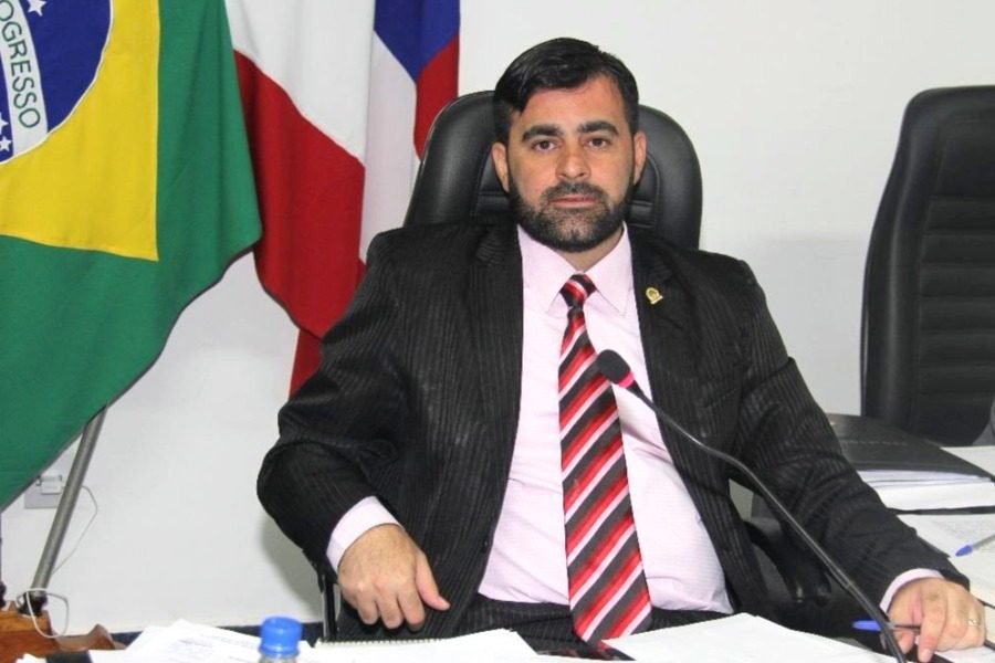  Decisão coloca Maradona de volta na presidência da Câmara de Correntina